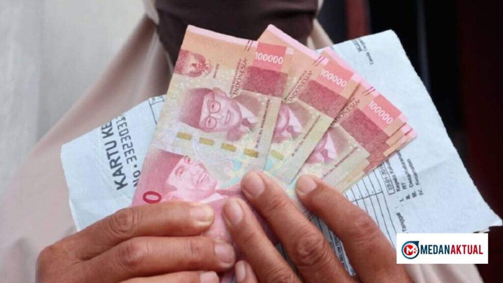 Buka HP dan Cek Hak Penerima BLT Kesra 2025 dengan Mudah