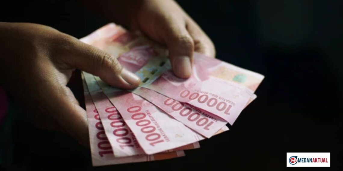 Daftar Bansos yang Cair Akhir Bulan Ini dan Cara Cek Penerimanya