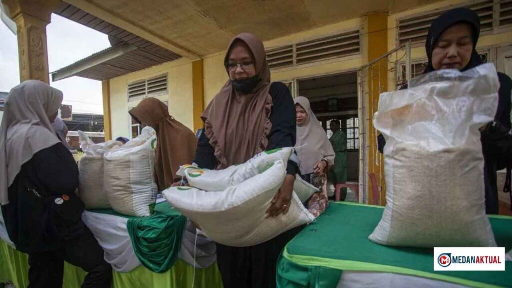 Bansos Beras 20 Kg dan Minyak Goreng 4 Liter Cair November 2025, Cek Lewat HP Tanpa Aplikasi