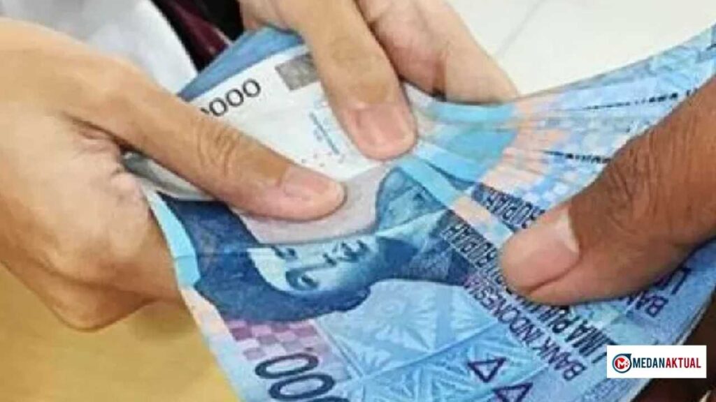 Penerima Bansos Nggak Tepat? Laporkan Langsung dari HP Kamu!