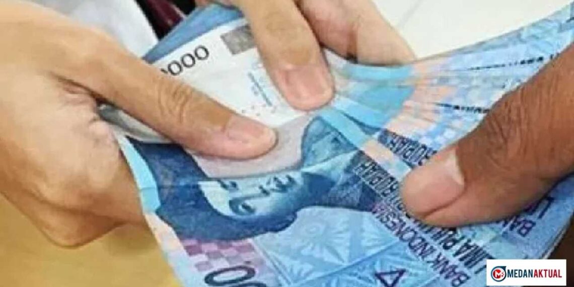 Penerima Bansos Nggak Tepat? Laporkan Langsung dari HP Kamu!