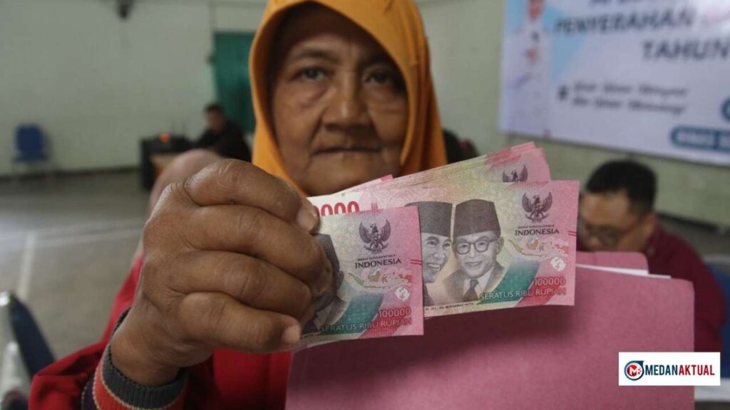 Ingin Tahu Bansos Apa Saja di 2025? Ini Daftar Program Kemensos