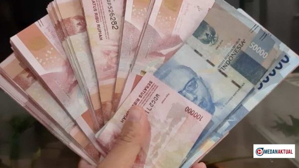 Begini Cara Cek Desil & Status Bansos Rp900 Ribu di Situs Resmi Kemensos