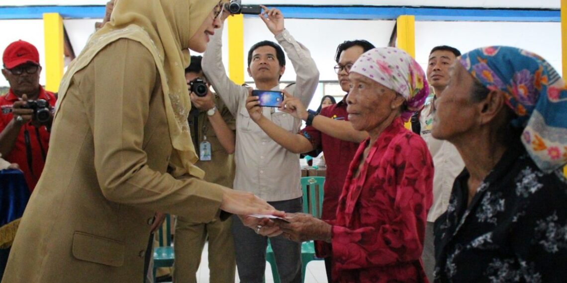 Ini Ketentuan Penerima serta Mekanisme Pencairan PKH Lansia 2025