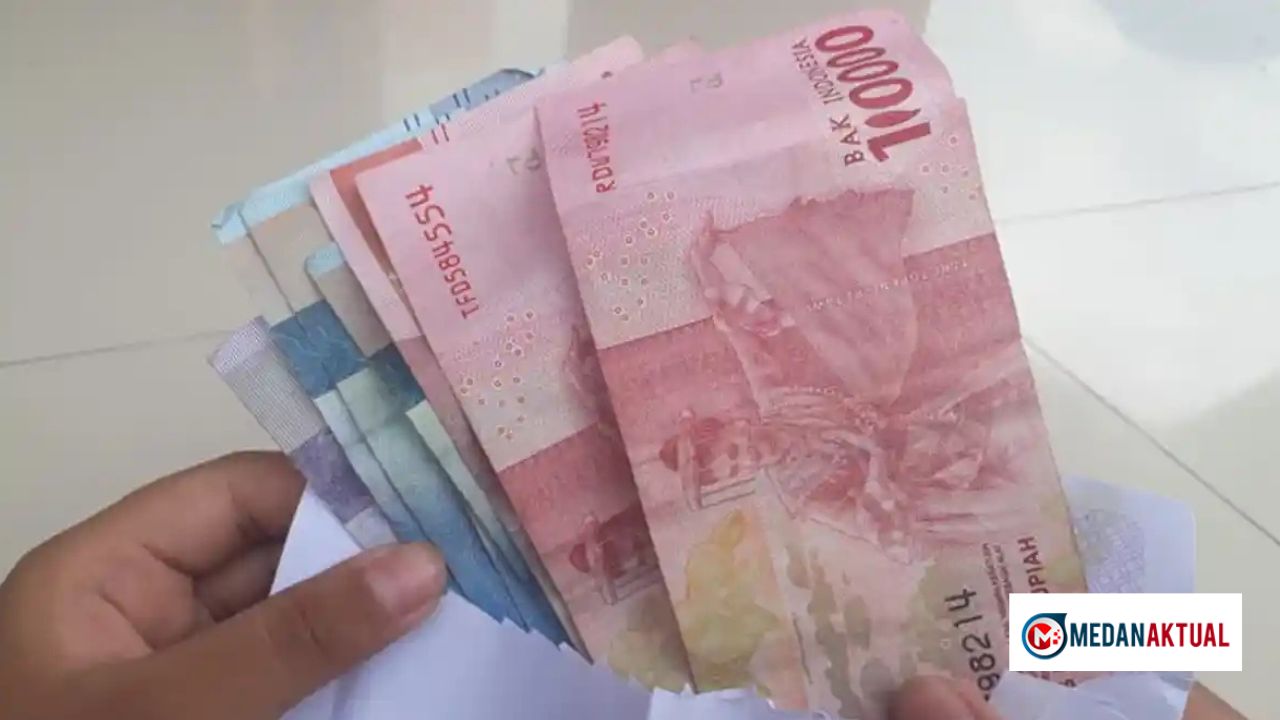 Link dan Cara Cek Bansos 900 Ribu 2025 Lewat HP