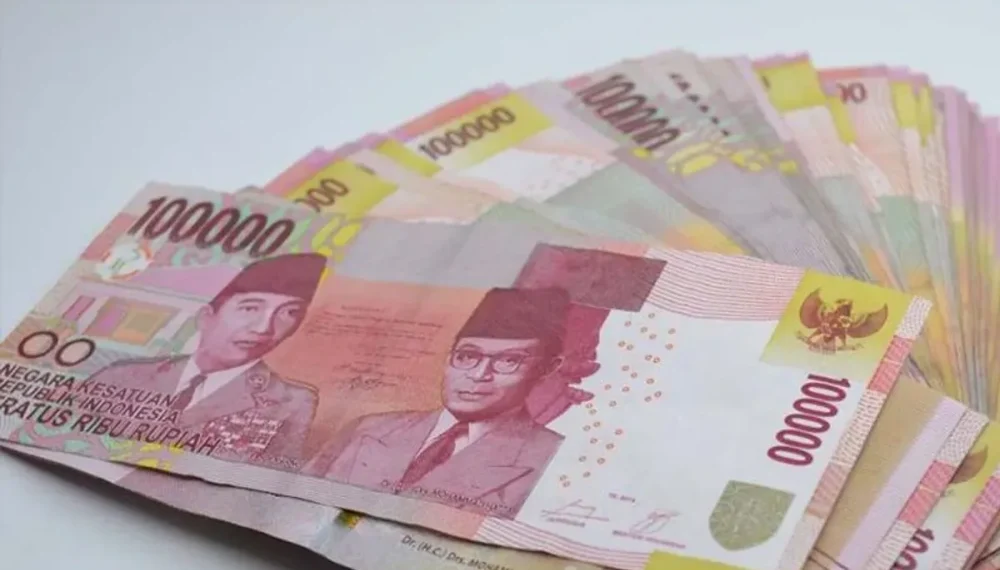 Segera Klaim Bansos Rp1,8 Juta dan BLT Rp900 Ribu, Ini Daftar Penerima yang Dihapus Tahun Depan