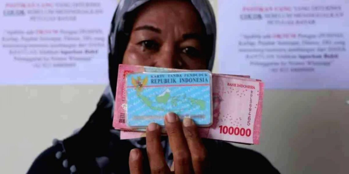 Mengenal KTP Penerima Bansos PKH Dan BPNT: Panduan Lengkap Ciri Dan Cara Cek