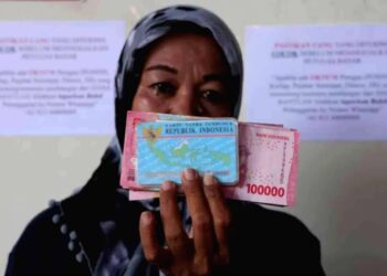 Mengenal KTP Penerima Bansos PKH Dan BPNT: Panduan Lengkap Ciri Dan Cara Cek