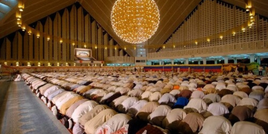 Bacaan Niat Shalat Terawih, Lengkap Dengan Tata Cara Yang Benar