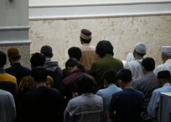 Teks Niat Shalat Tarawih Arab dan Terjemahan
