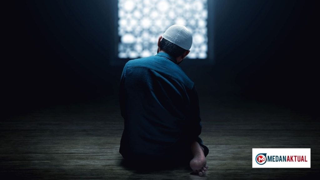 Niat Shalat Tarawih Sendiri dan Berjemaah: Arab, Latin, Arti & Tata Caranya Lengkap