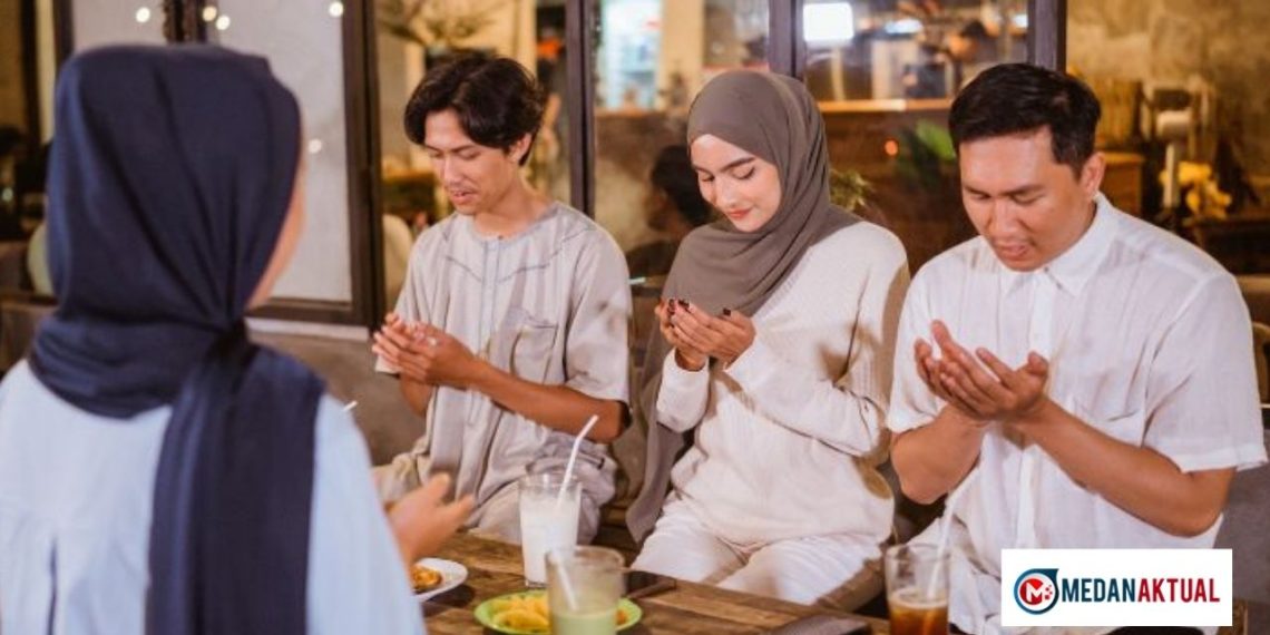 Jam Buka Puasa Kota Bandung Hari Ini 28 Februari 2026