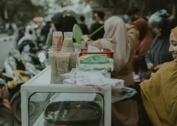 Jadwal Buka Puasa Jakarta 10 Maret 2026: Waktu Adzan Maghrib dan Imsak Hari Ini