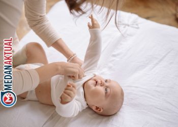 200 Nama Bayi Perempuan Islami Cantik 2 Kata