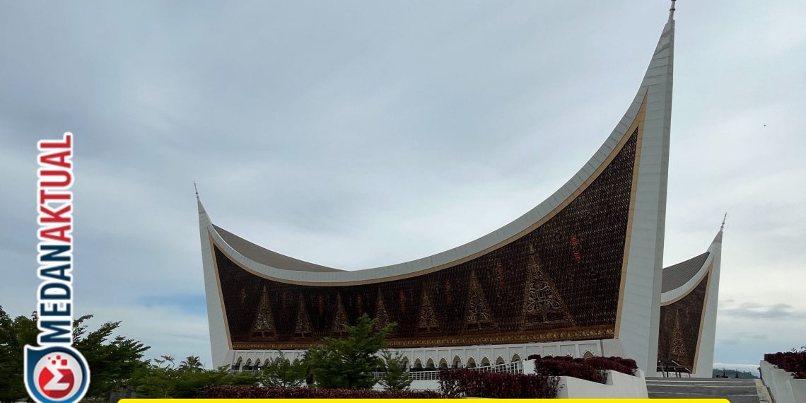 Waktu Berbuka Puasa di Padang 6 Maret 2026 Beserta Wilayah Sumatera Barat