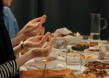 Jadwal Buka Puasa Jakarta 8 Maret 2026: Catat Jam Adzan Maghrib dan Imsak Hari Ini