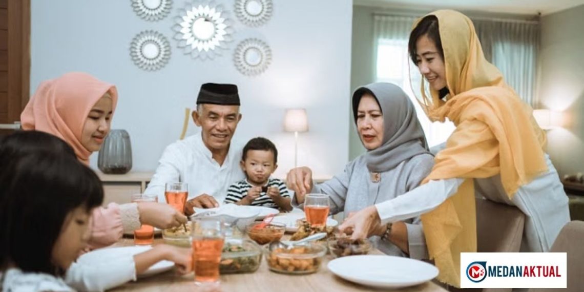 Waktu Buka Puasa 6 Maret 2026 di Pekanbaru, Palembang & Padang